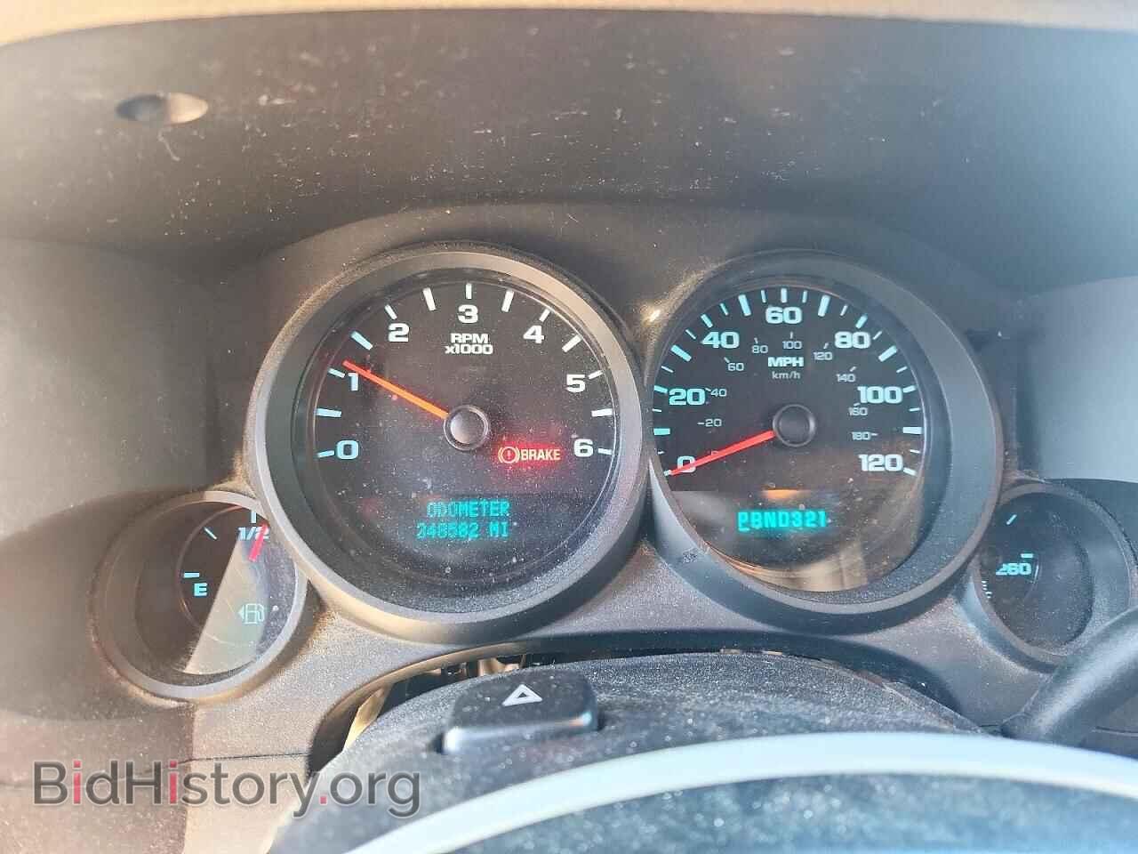 2011 Chevrolet SILVERADO (VIN 1GCRKREA1BZ122016) — фото 9 из 12