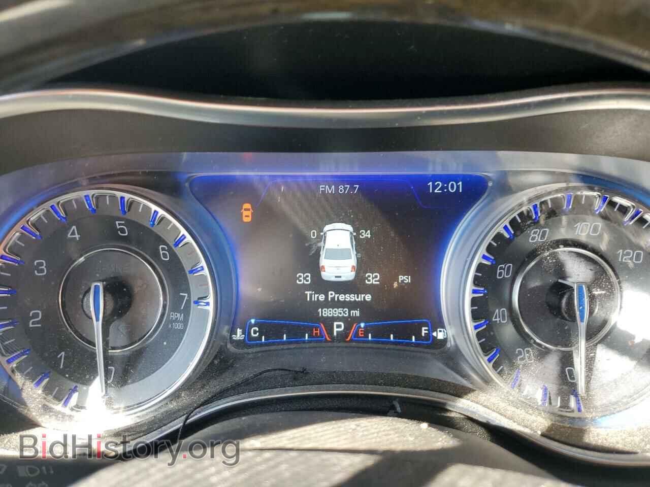 2017 CHRYSLER 300 - VIN: 2C3CCAEG0HH564355 - Фото 9