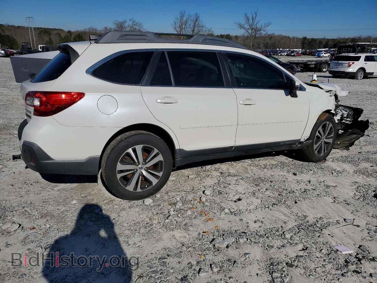 2018 SUBARU OUTBACK - VIN: 4S4BSANC1J3204183 - Фото 3