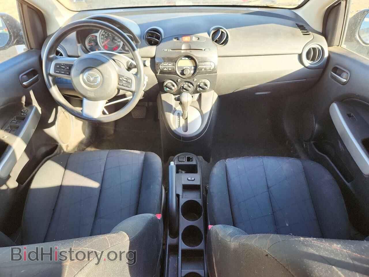2013 Mazda 2 (VIN JM1DE1KY4D0165082) — фото 8 из 13