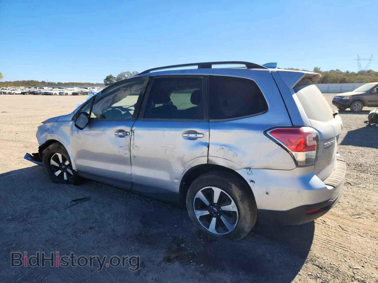 2018 SUBARU FORESTER - VIN: JF2SJAEC9JH406409 - Фото 2