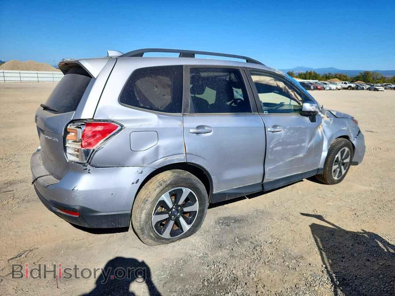 2018 SUBARU FORESTER - VIN: JF2SJAEC9JH406409 - Фото 3