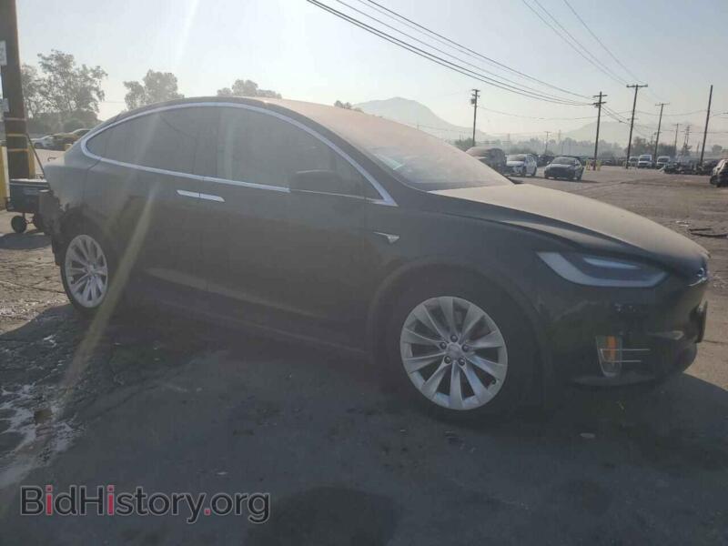 2017 Tesla MODEL X (VIN 5YJXCBE28HF054784) — photo 4 of 14