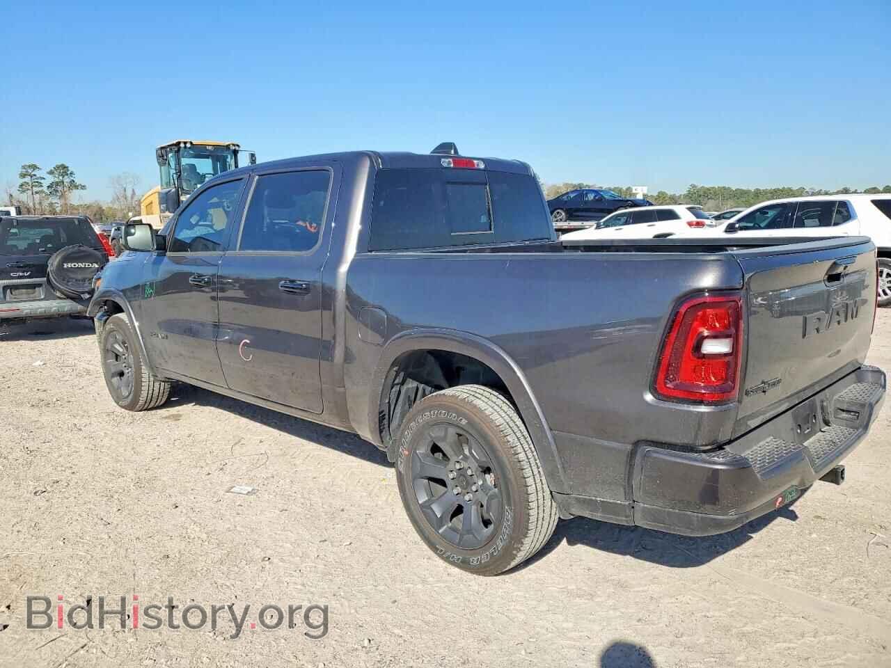 2025 RAM 1500 - VIN: 1C6RREFG3SN207686 - Фото 2