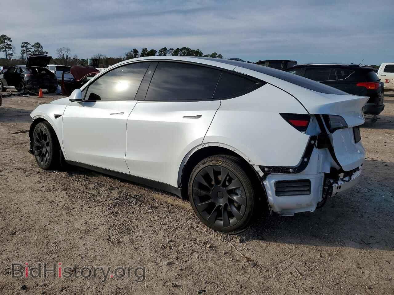 2025 TESLA MODEL Y - VIN: 7SAYGDED2SA371571 - Фото 2