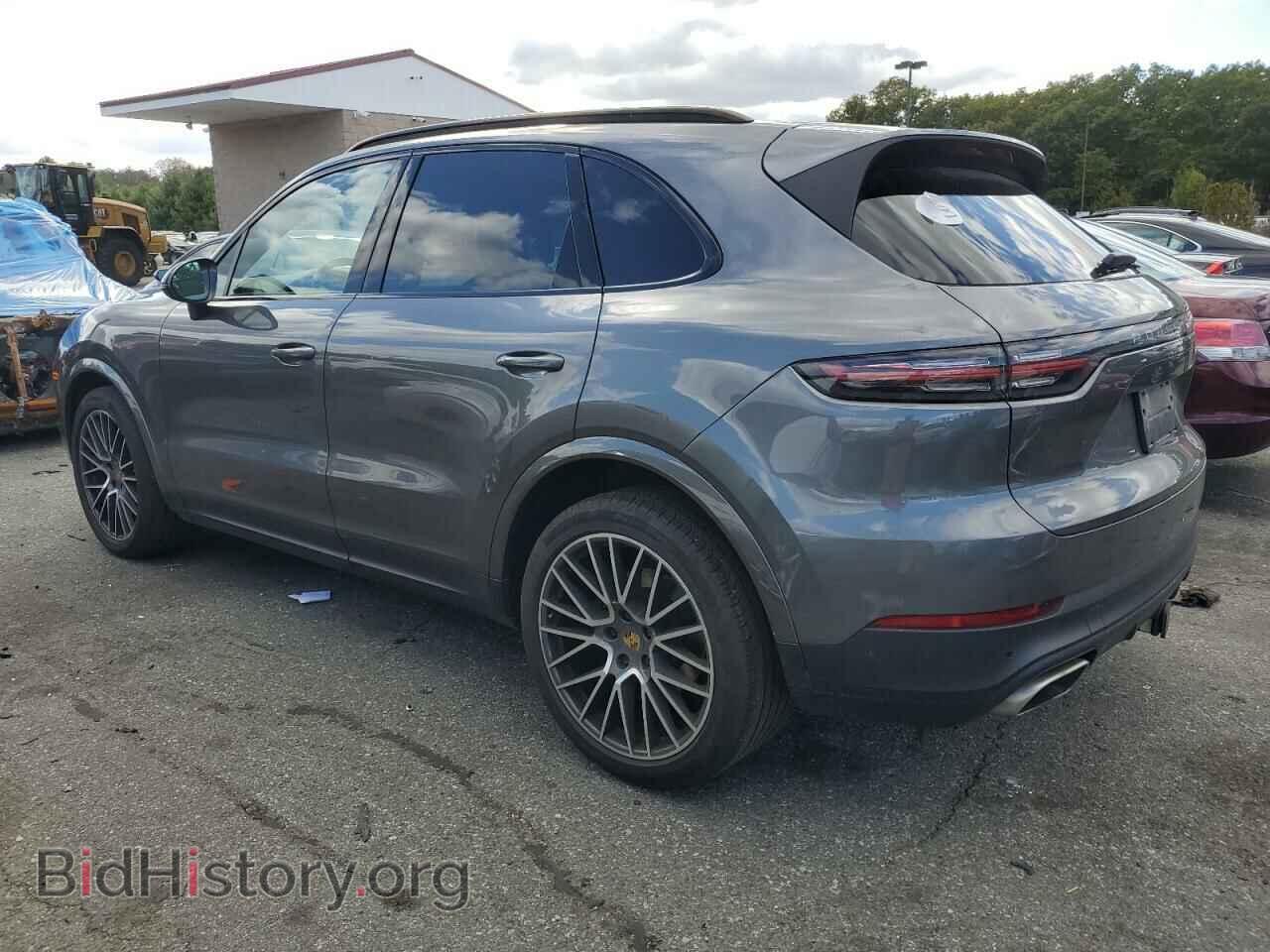 2020 PORSCHE CAYENNE - VIN: WP1AA2AY8LDA08828 - Photo 2