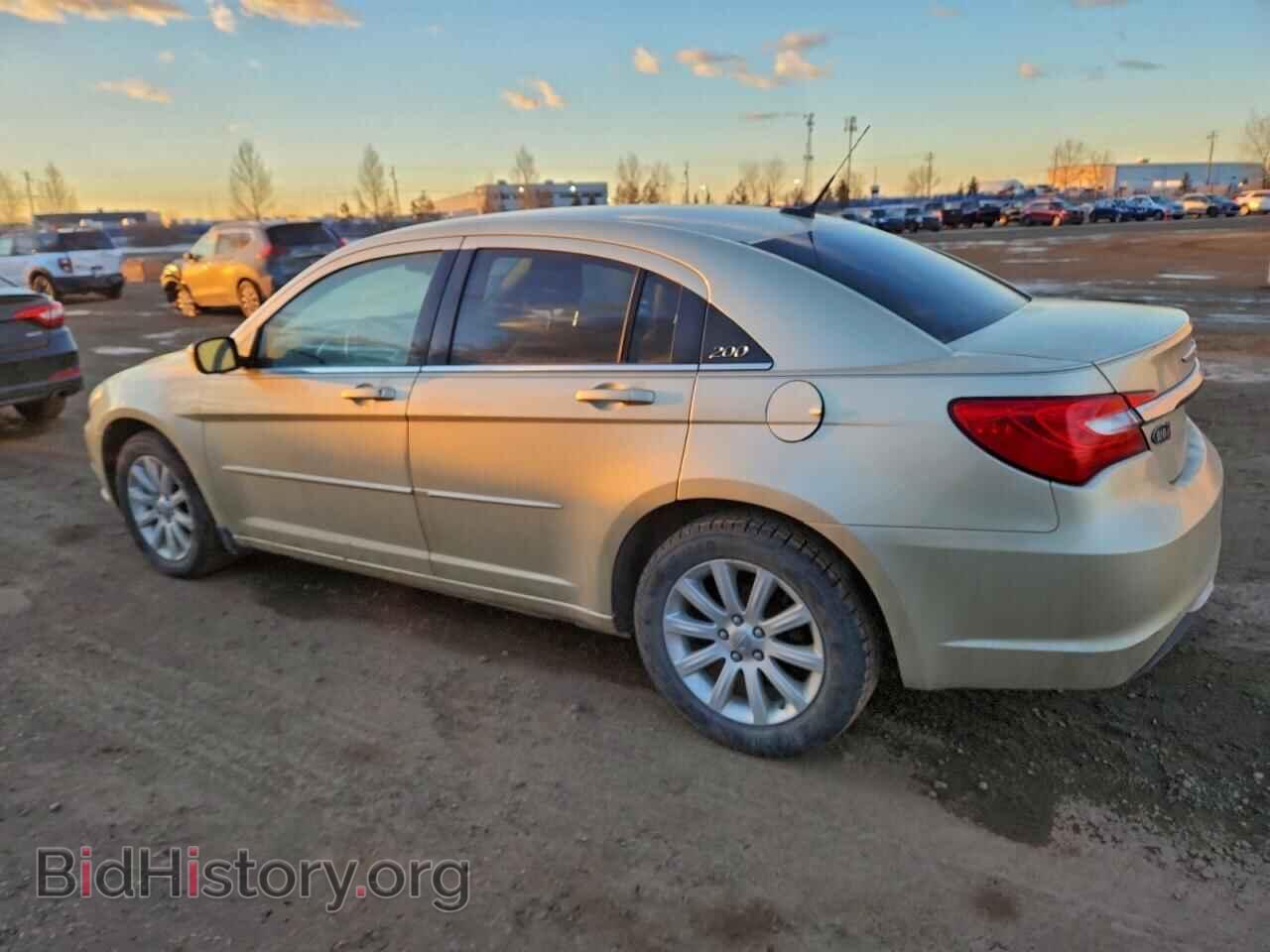 2011 CHRYSLER 200 - VIN: 1C3BC4FB6BN519600 - Фото 2