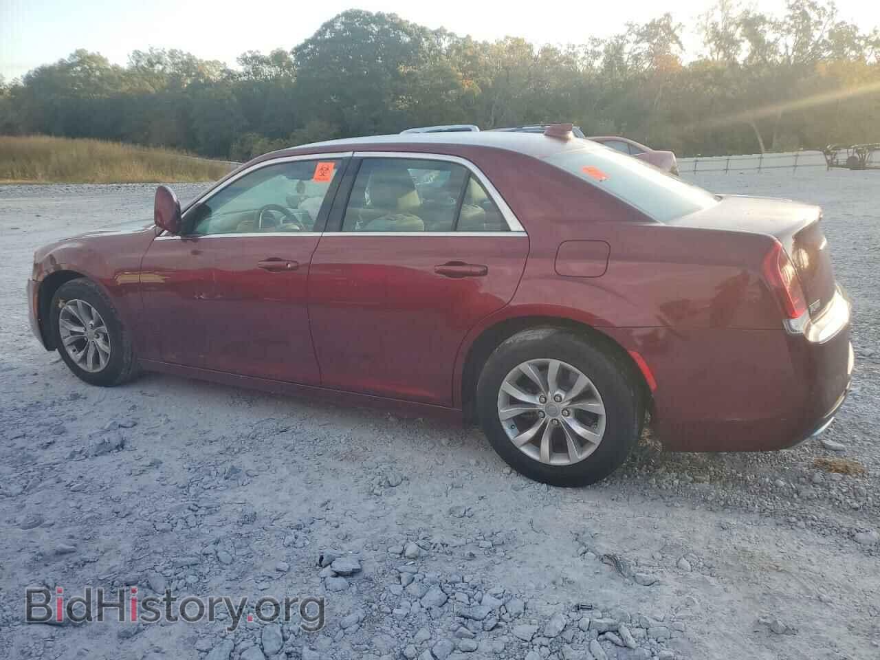 2016 CHRYSLER 300 - VIN: 2C3CCAAGXGH106391 - Фото 2