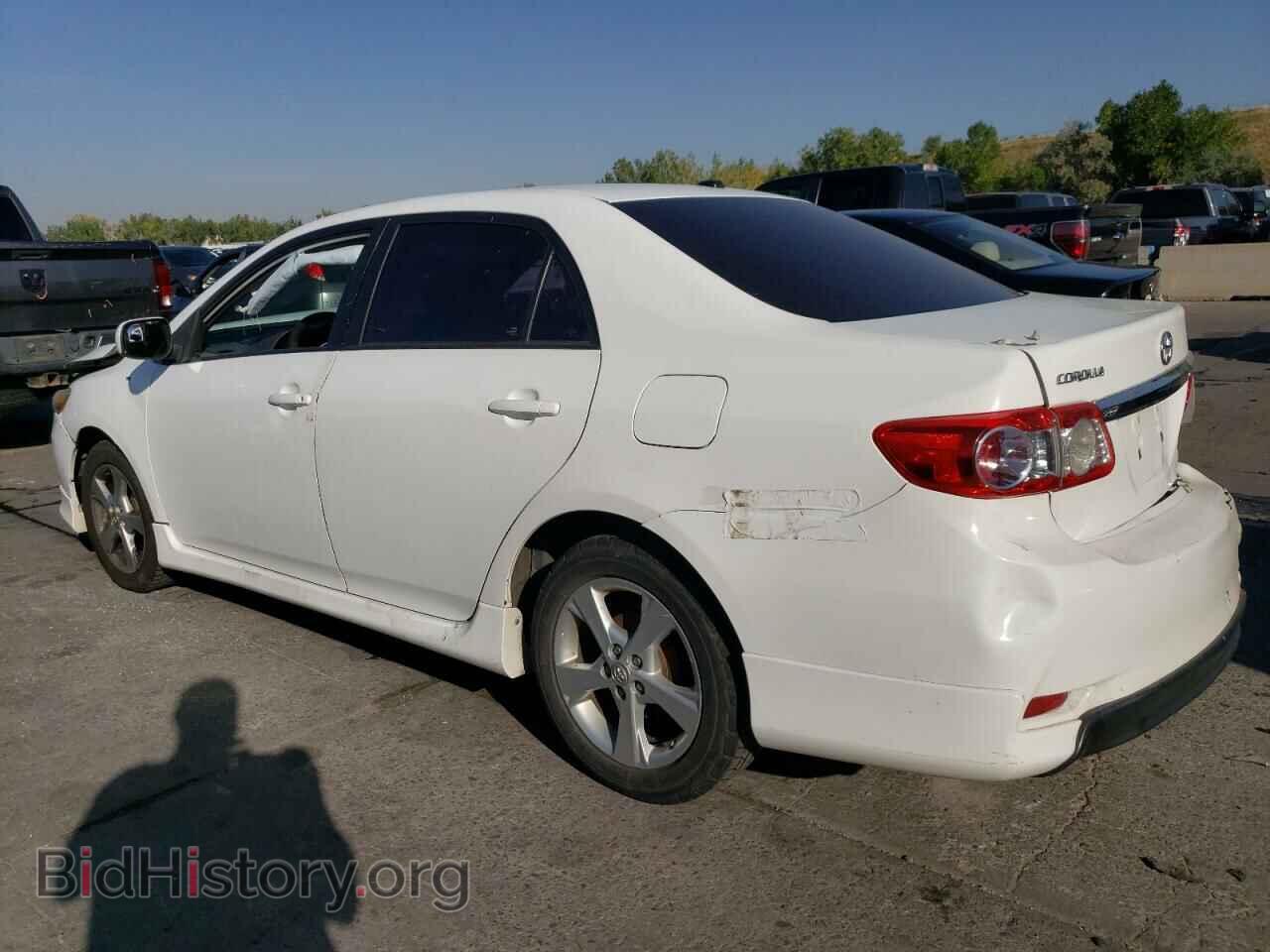 2011 TOYOTA COROLLA - VIN: 2T1BU4EE2BC697947 - Фото 2
