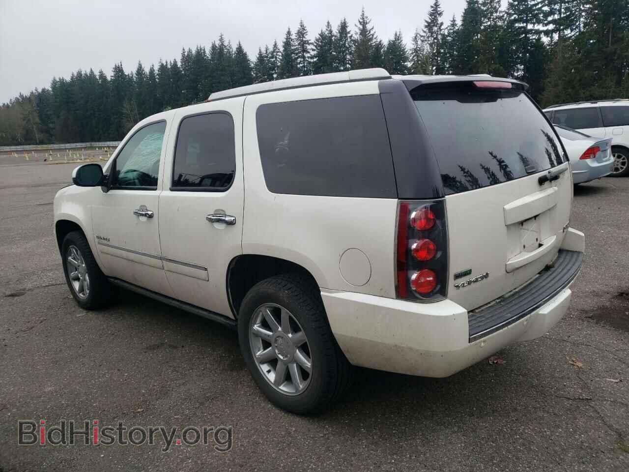 2011 GMC YUKON - VIN: 1GKS2EEF7BR330542 - Фото 2