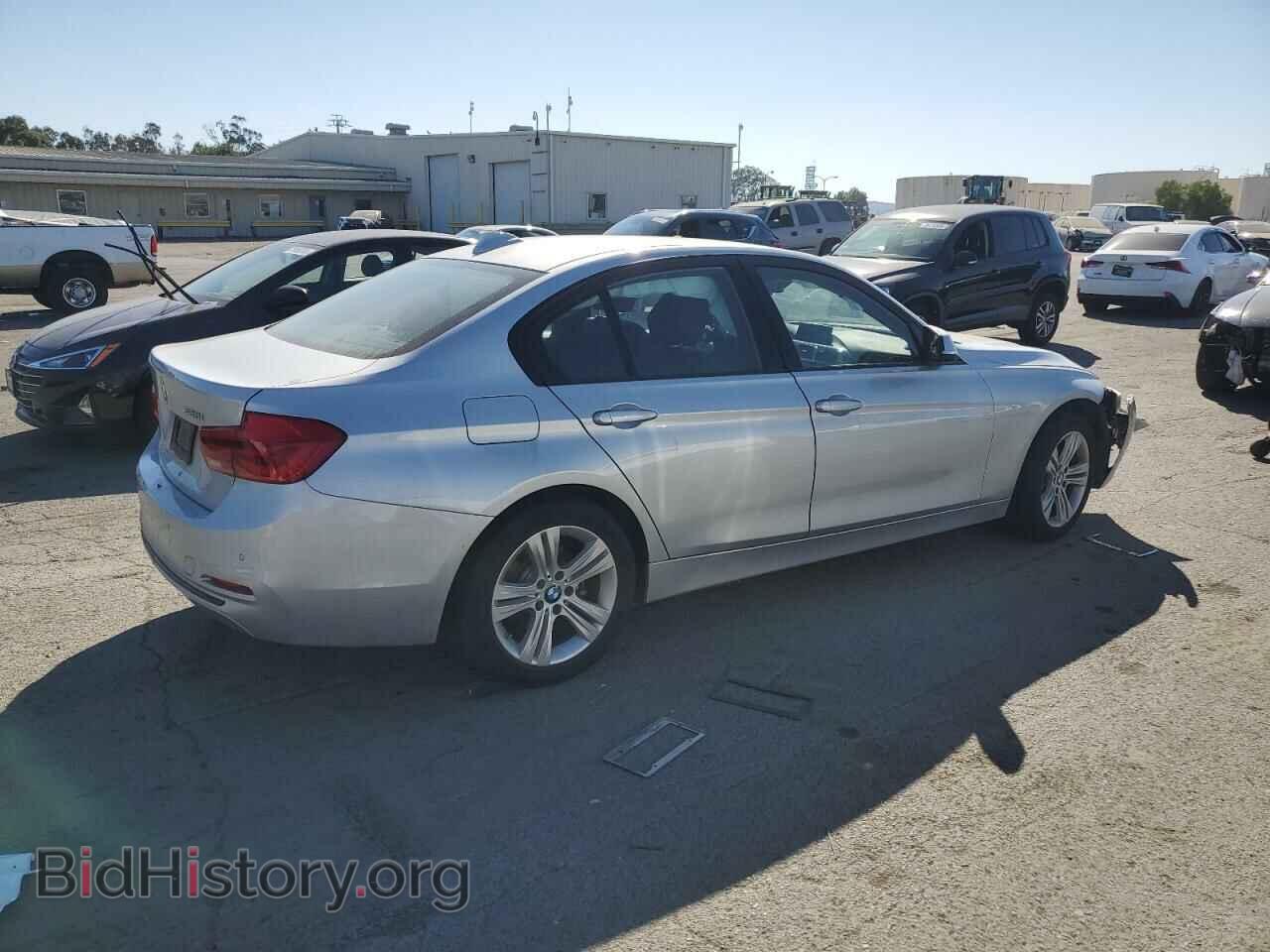 2016 BMW 3 SERIES - VIN: WBA8E9G56GNU29888 - Фото 3