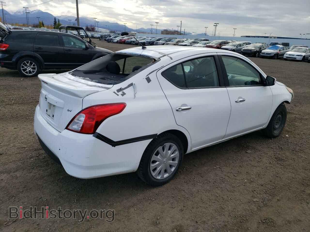 2018 NISSAN VERSA - VIN: 3N1CN7AP1JL869703 - Фото 3