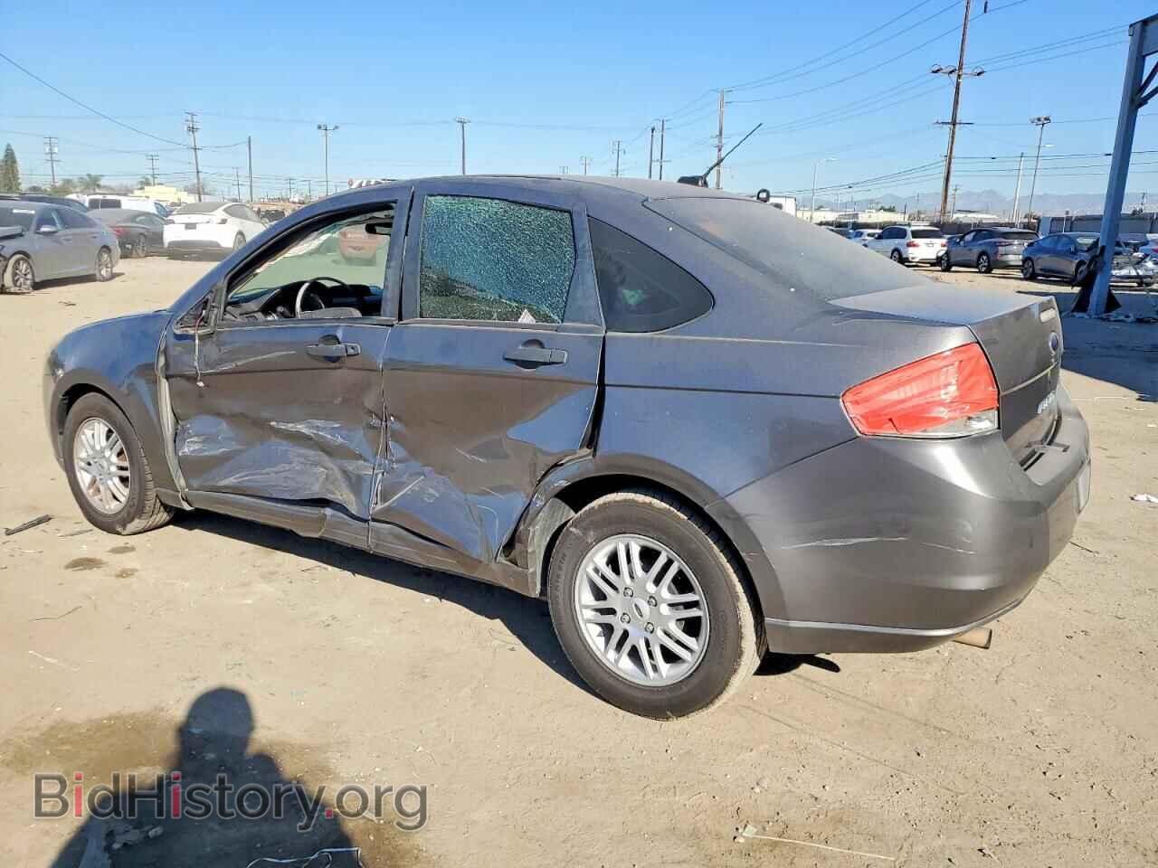 2009 FORD FOCUS - VIN: 1FAHP35N49W110215 - Фото 2