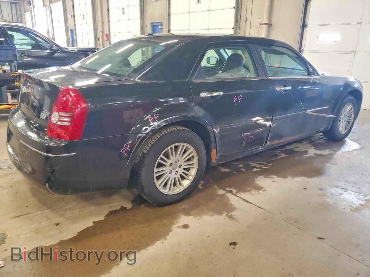 2010 CHRYSLER 300 - VIN: 2C3CA5CV4AH249904 - Фото 3