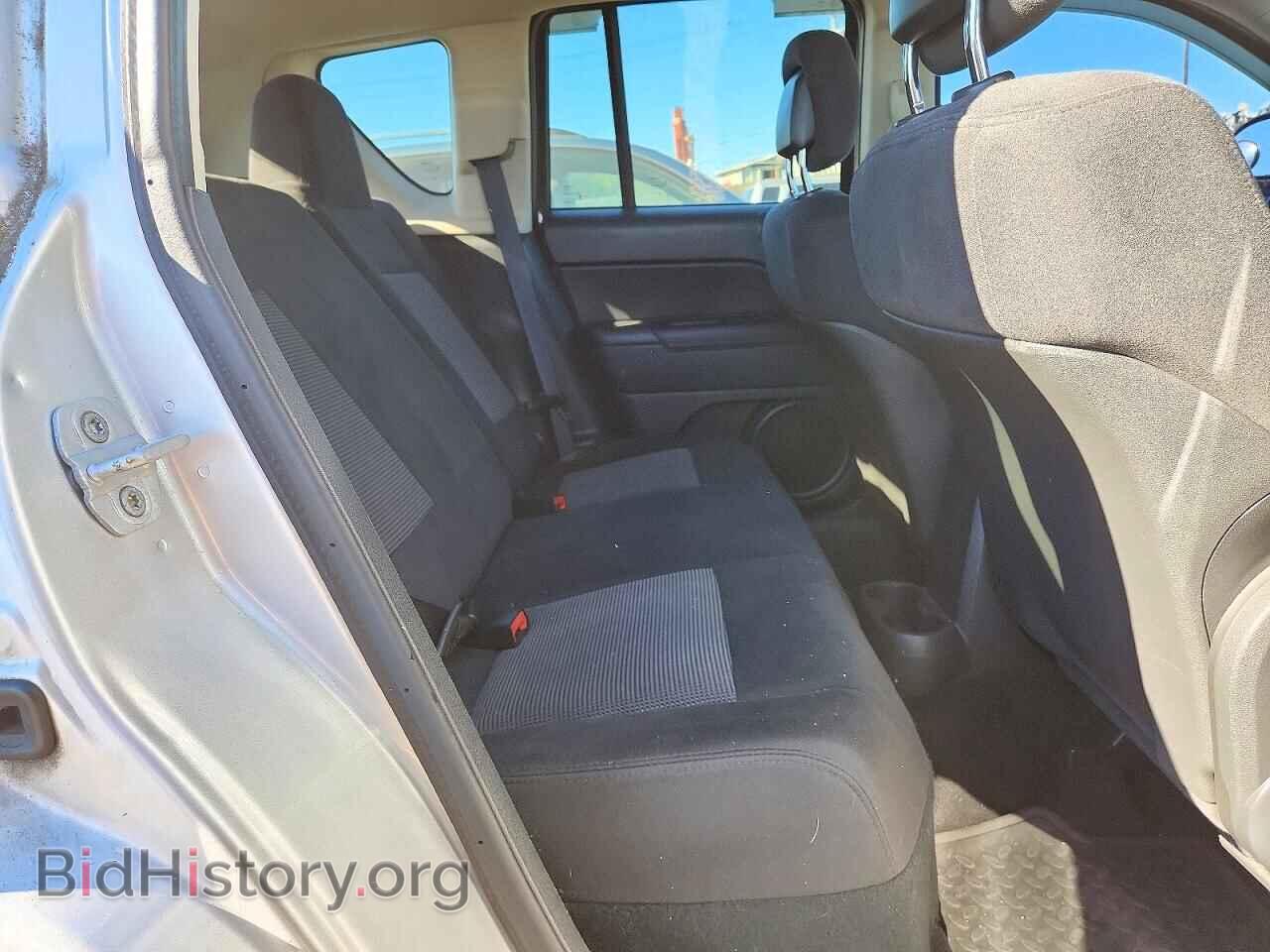 2011 Jeep COMPASS (VIN 1J4NF1FBXBD240603) — photo 11 of 13