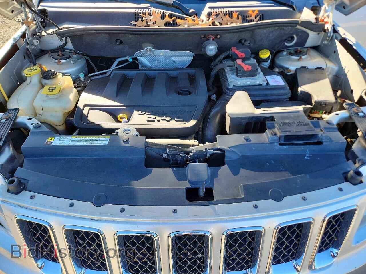 2011 Jeep COMPASS (VIN 1J4NF1FBXBD240603) — photo 12 of 13