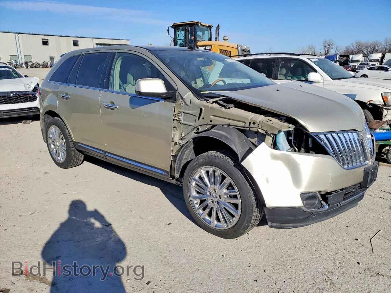2011 LINCOLN MKX - VIN: 2LMDJ8JK4BBJ17059 - Photo 4