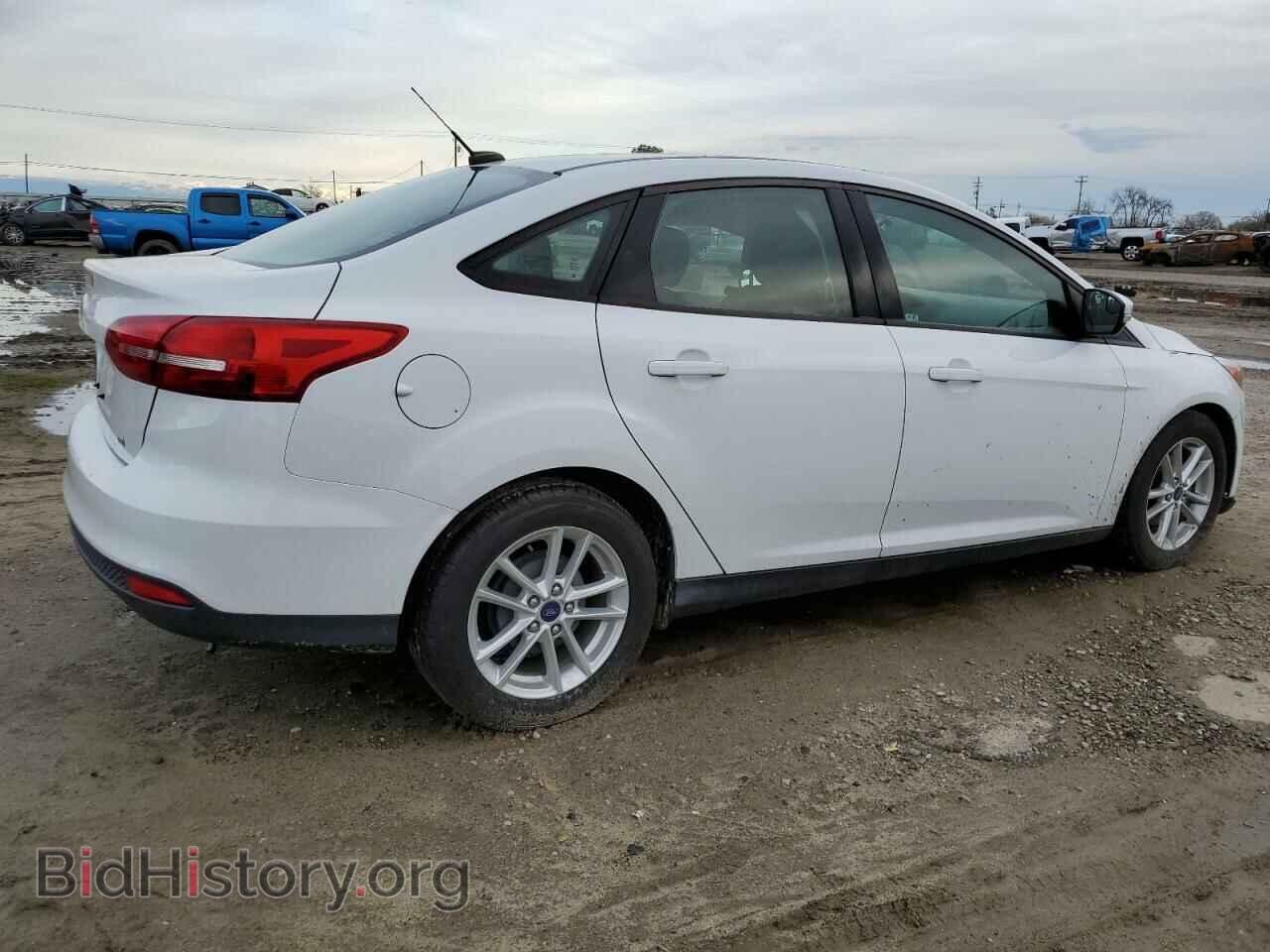 2017 FORD FOCUS - VIN: 1FADP3F23HL204542 - Photo 3