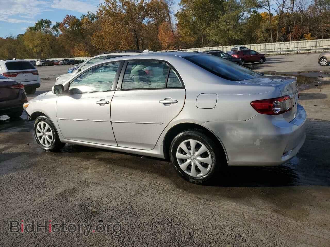 2011 TOYOTA COROLLA - VIN: 2T1BU4EE6BC675143 - Фото 2