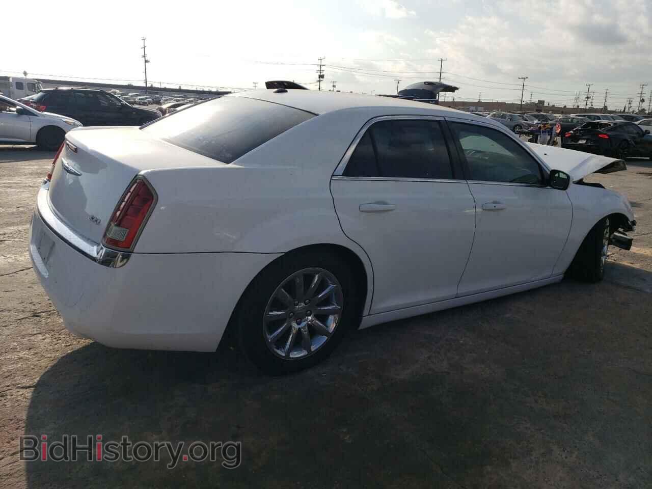 2013 CHRYSLER 300 - VIN: 2C3CCAAG4DH588609 - Фото 3