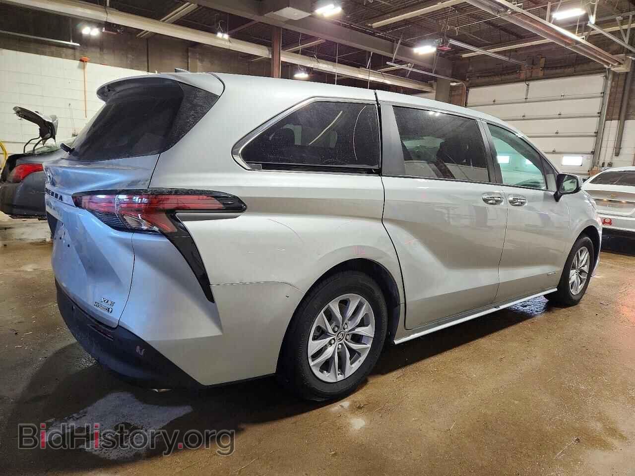 2021 TOYOTA All Models - VIN: 5TDYRKEC8MS010379 - Фото 3