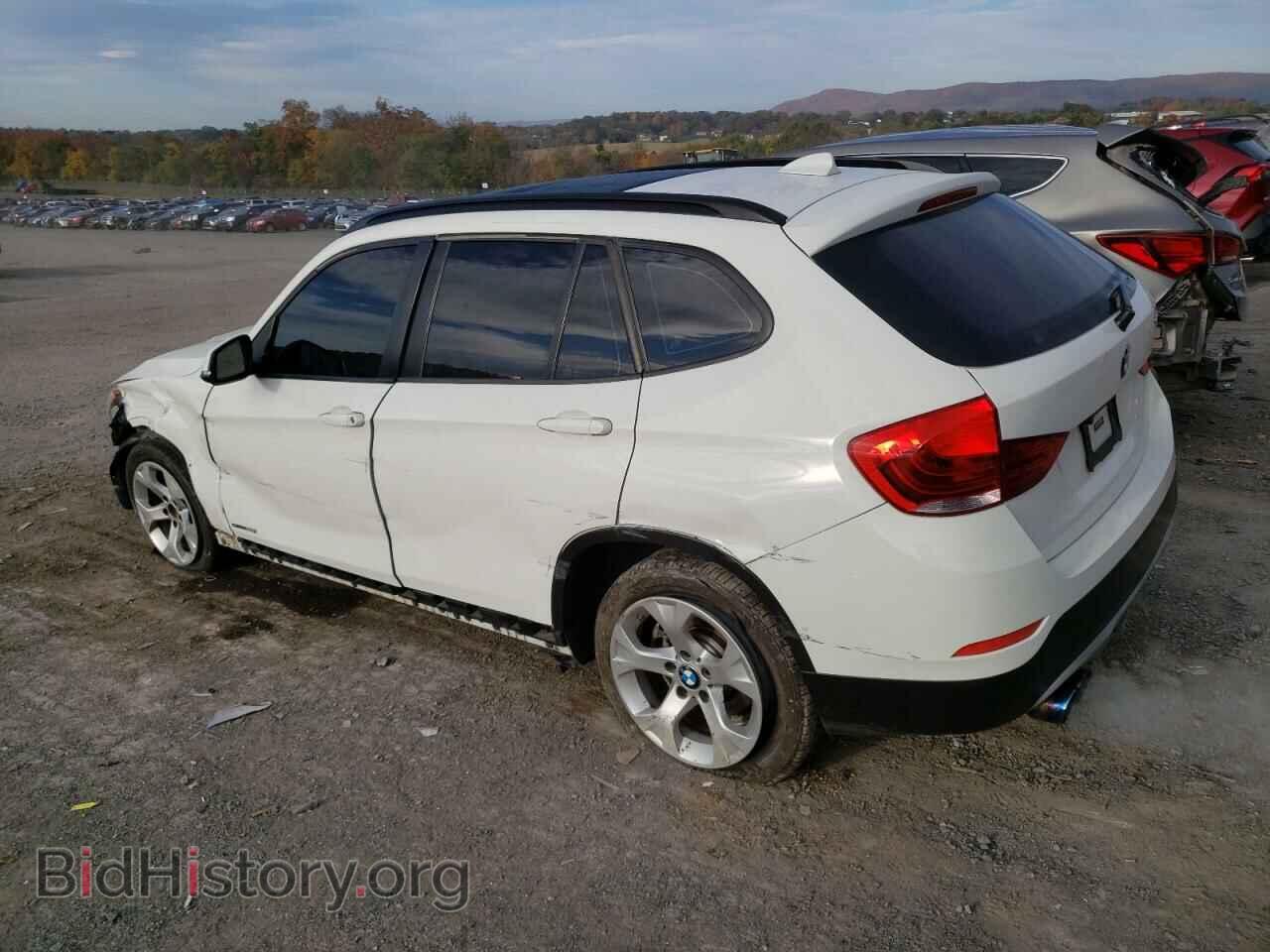 2014 BMW X1 - VIN: WBAVM1C53EVW55204 - Фото 2