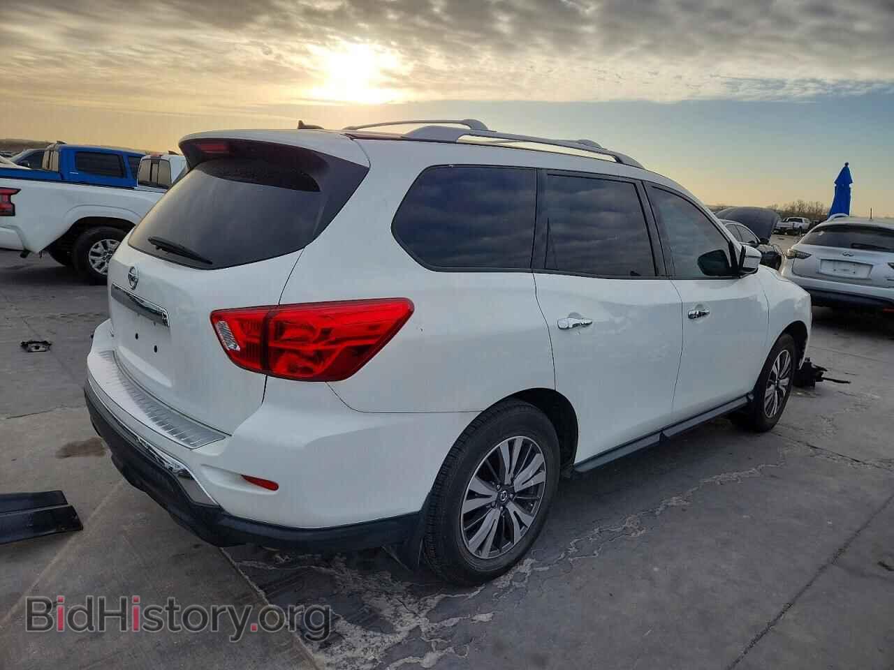 2017 NISSAN PATHFINDER - VIN: 5N1DR2MN1HC615834 - Фото 3