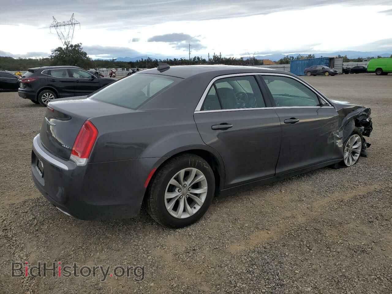 2016 CHRYSLER 300 - VIN: 2C3CCAAGXGH220049 - Фото 3