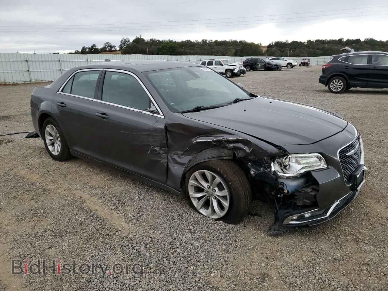 2016 CHRYSLER 300 - VIN: 2C3CCAAGXGH220049 - Фото 4