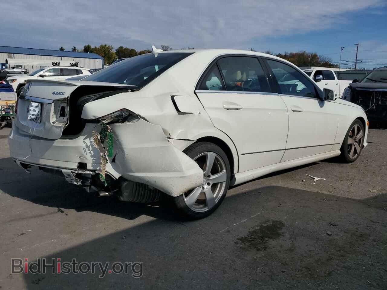 2011 MERCEDES-BENZ E-CLASS - VIN: WDDHF8HB2BA452282 - Фото 3