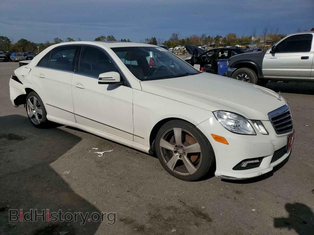 2011 MERCEDES-BENZ E-CLASS - VIN: WDDHF8HB2BA452282 - Фото 4