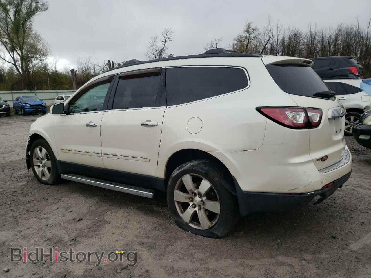 2014 CHEVROLET TRAVERSE - VIN: 1GNKVJKD7EJ302586 - Фото 2