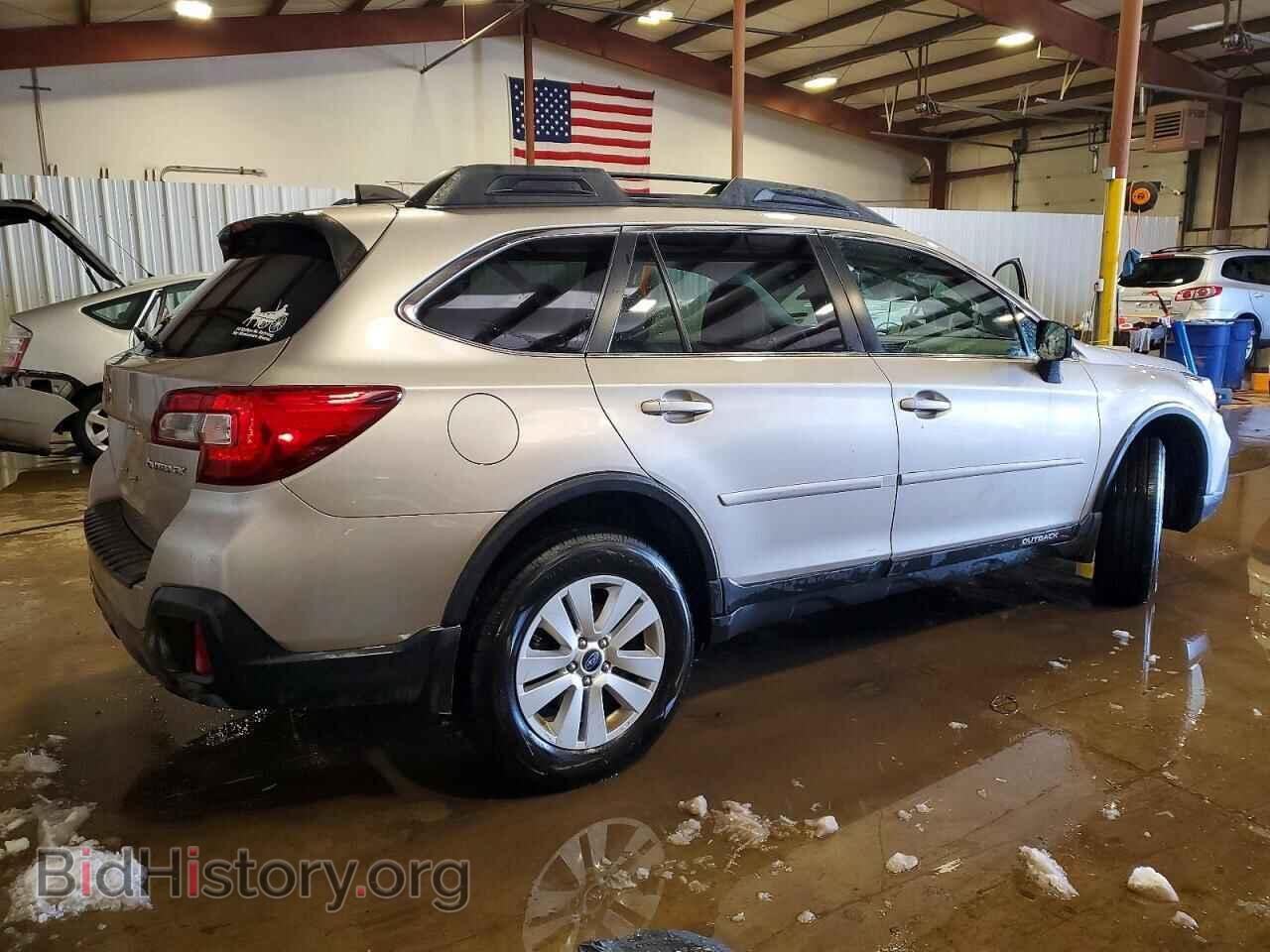 2018 SUBARU OUTBACK - VIN: 4S4BSACC1J3241978 - Фото 3