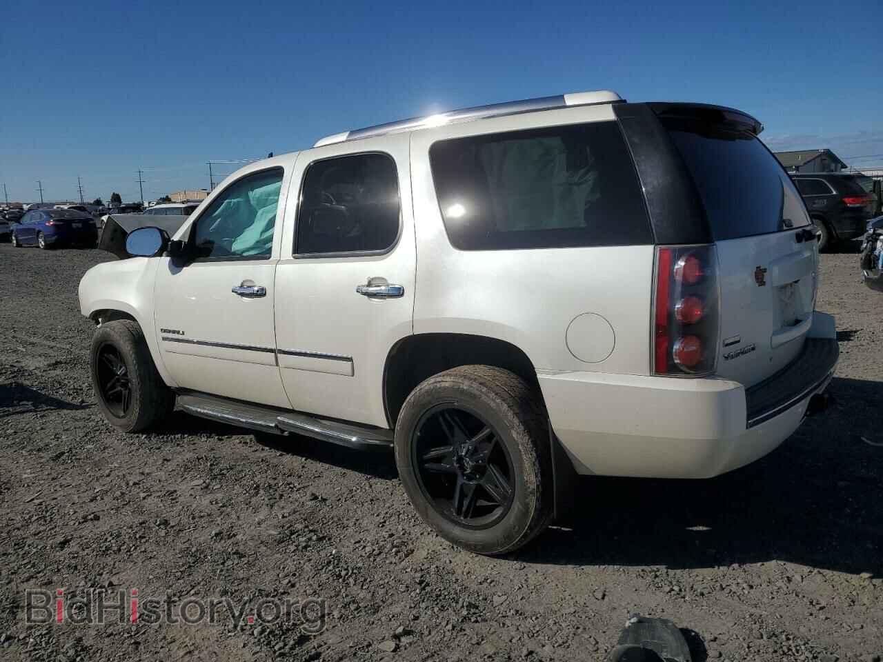 2011 GMC YUKON - VIN: 1GKS2EEF9BR384327 - Фото 2