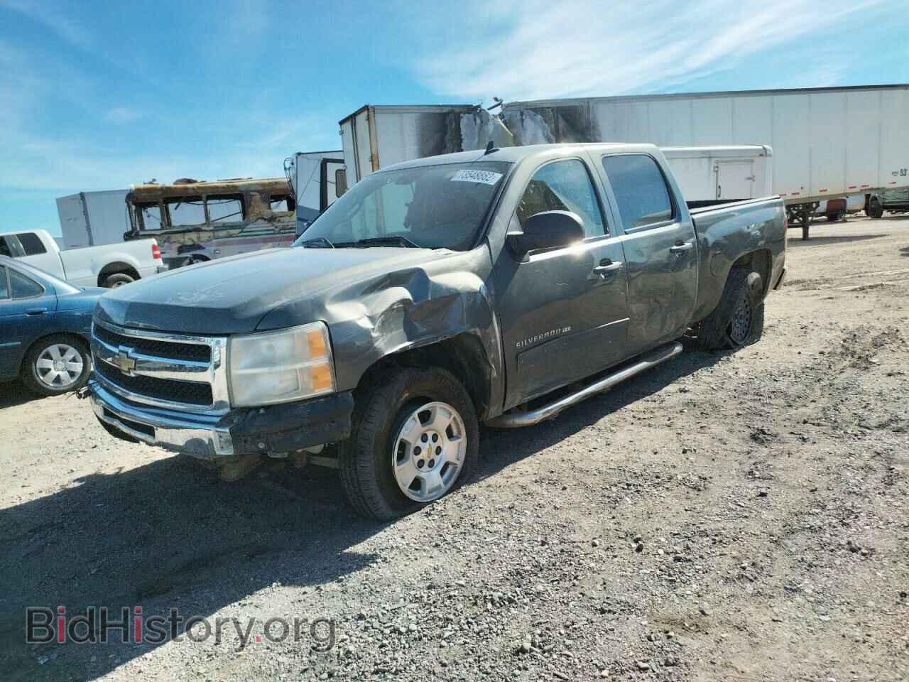 Фотография 1GCPCSE32BF129085 - CHEVROLET SILVERADO 2011