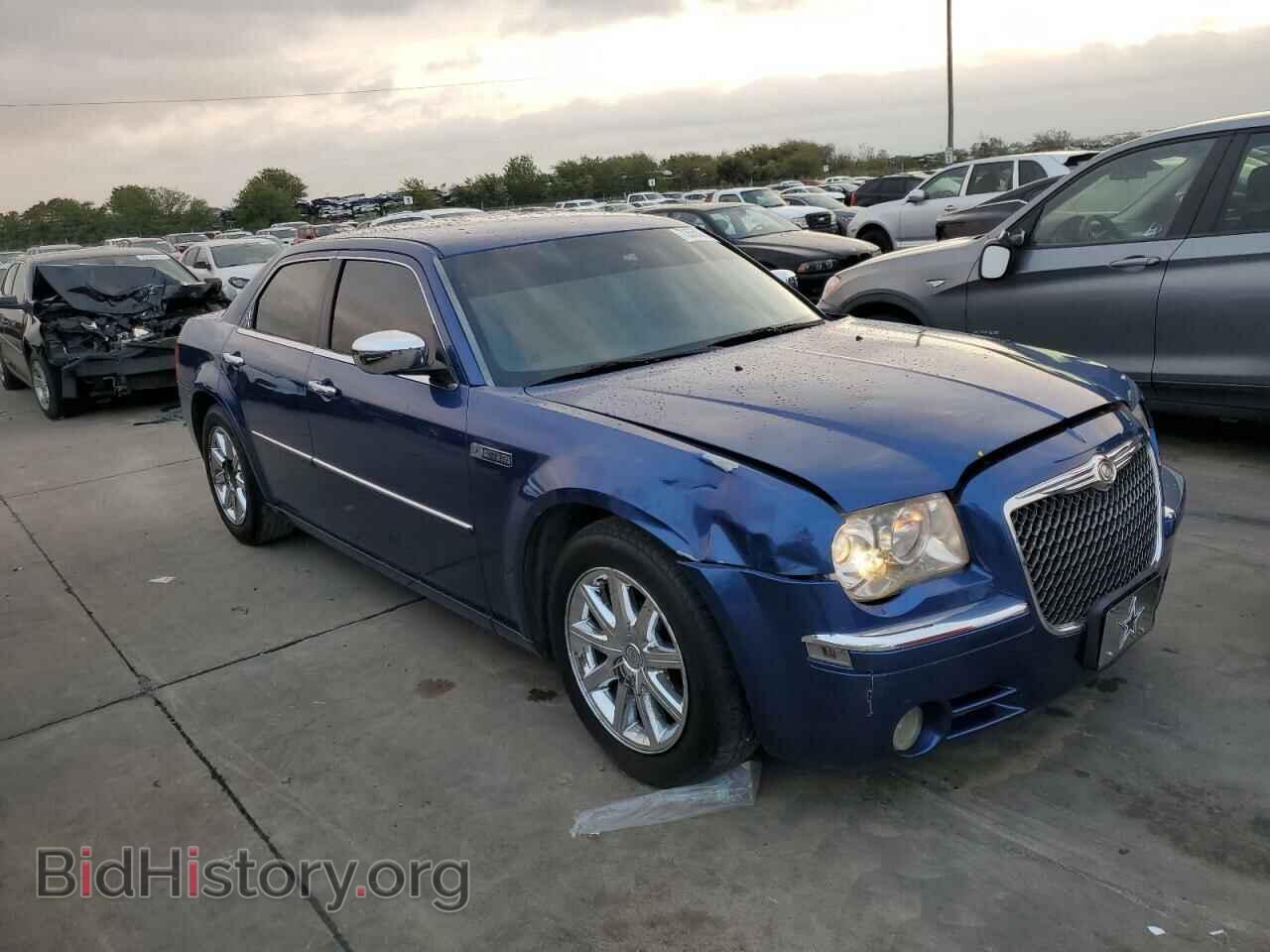 2010 CHRYSLER 300 - VIN: 2C3CA3CV9AH275807 - Фото 4