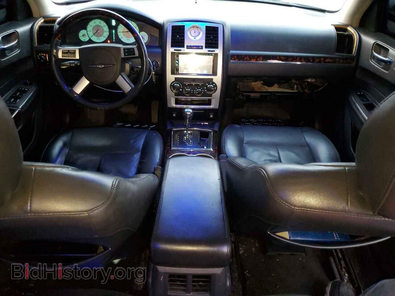 2010 CHRYSLER 300 - VIN: 2C3CA3CV9AH275807 - Фото 8