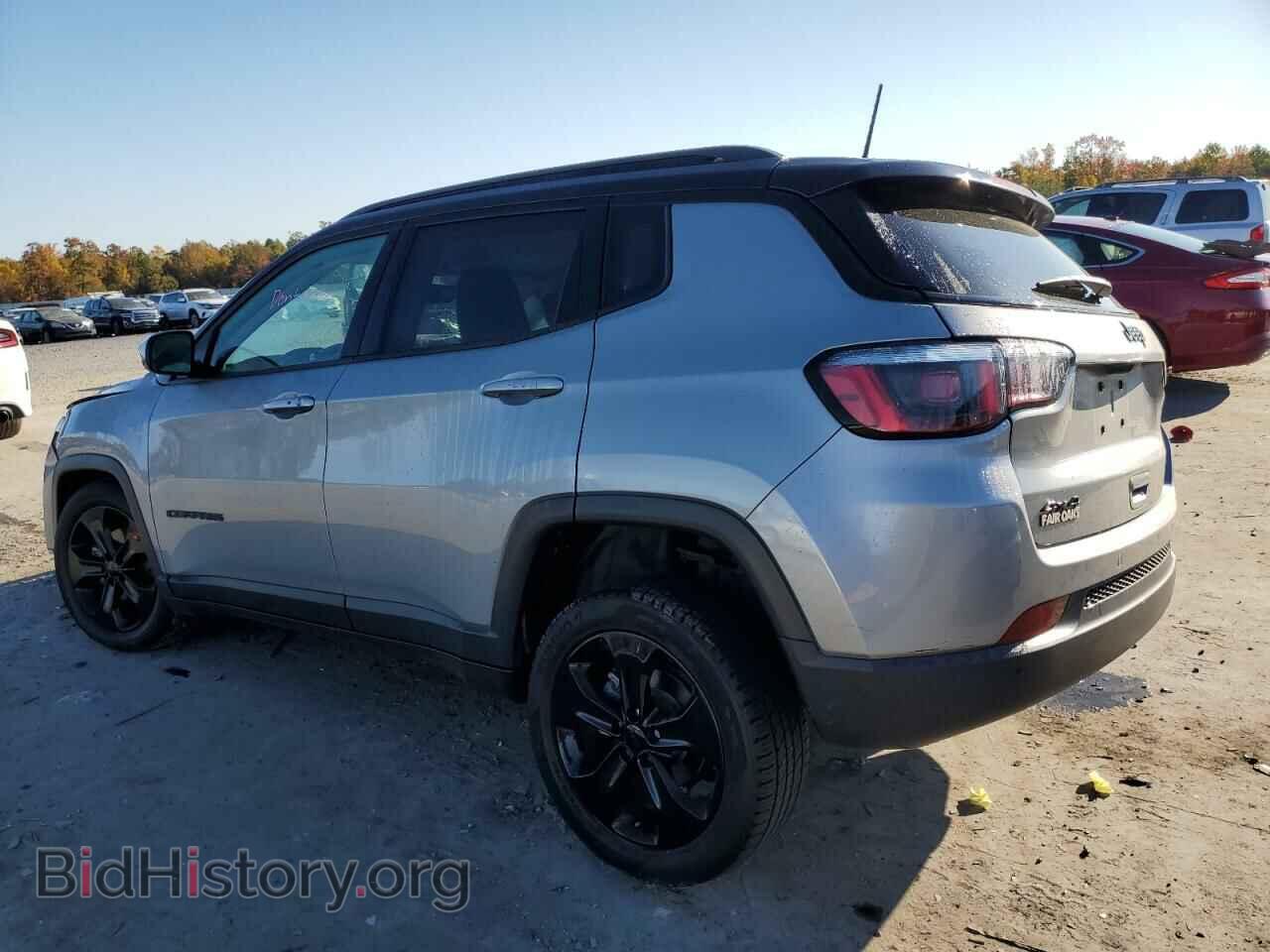2019 JEEP COMPASS - VIN: 3C4NJDBB9KT599673 - Photo 2