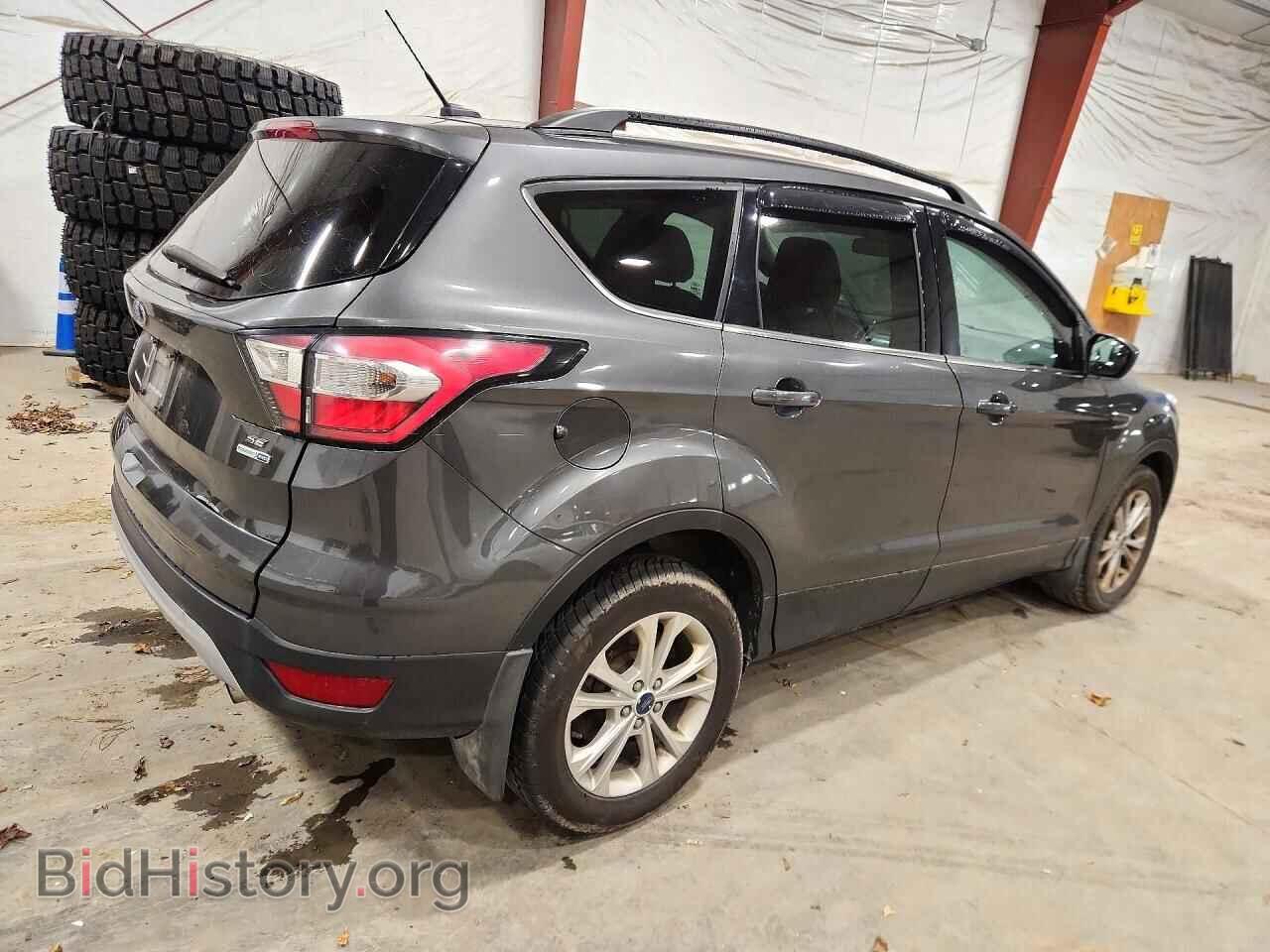 2017 Ford ESCAPE (VIN 1FMCU9GD7HUE62568) — фото 3 из 13