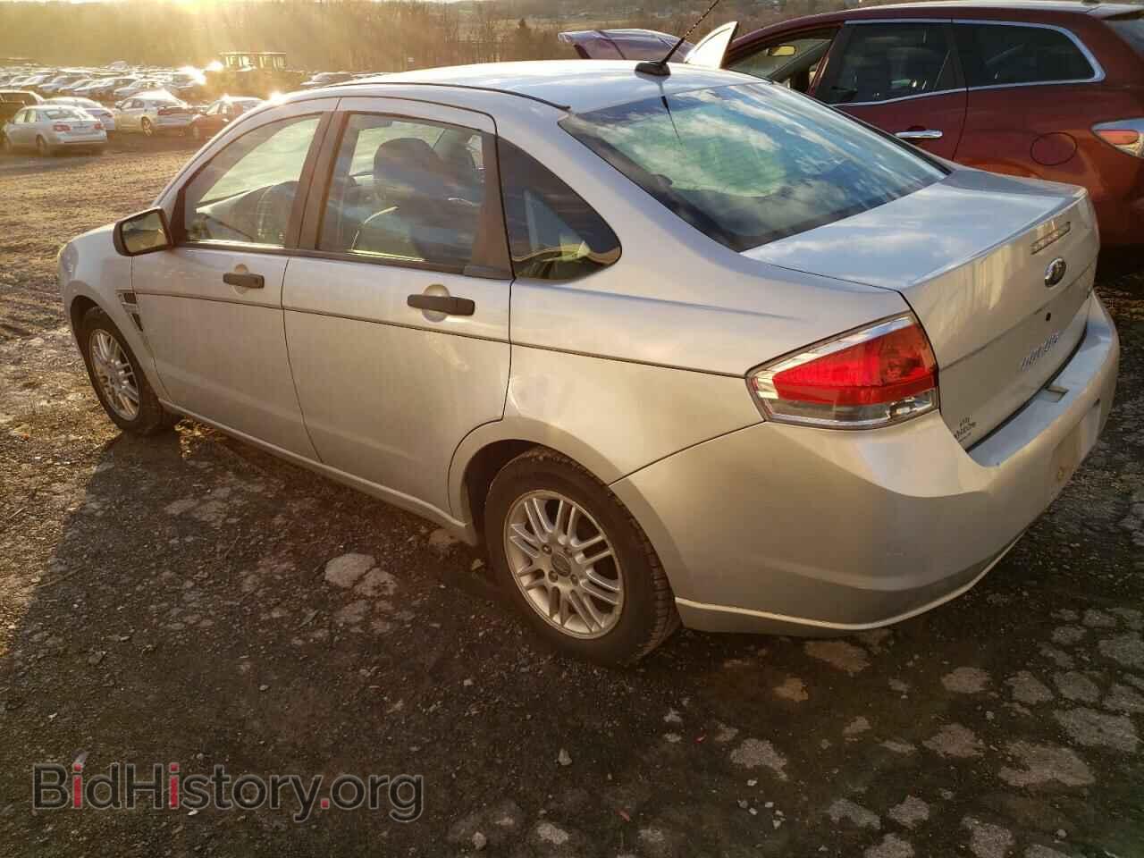 2008 FORD FOCUS - VIN: 1FAHP35N18W136642 - Фото 2