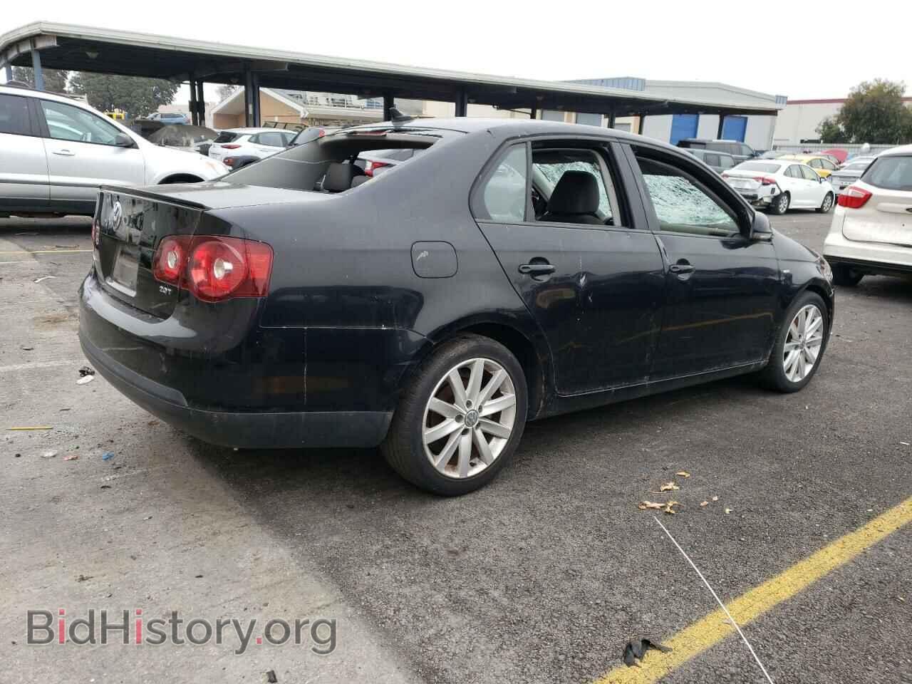 2010 VOLKSWAGEN JETTA - VIN: 3VWRA7AJXAM025794 - Фото 3