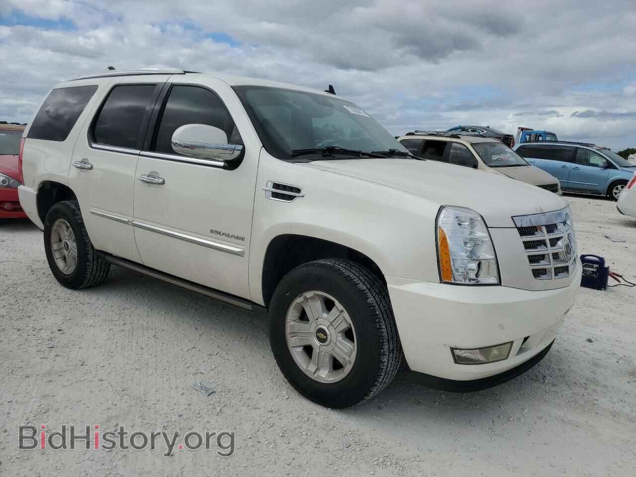 2011 CADILLAC ESCALADE - VIN: 1GYS3CEF3BR142799 - Фото 4