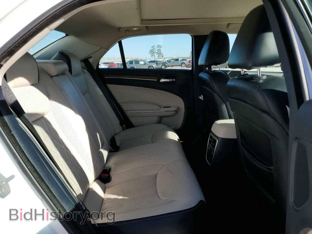 2015 CHRYSLER 300 - VIN: 2C3CCAPTXFH815664 - Фото 10