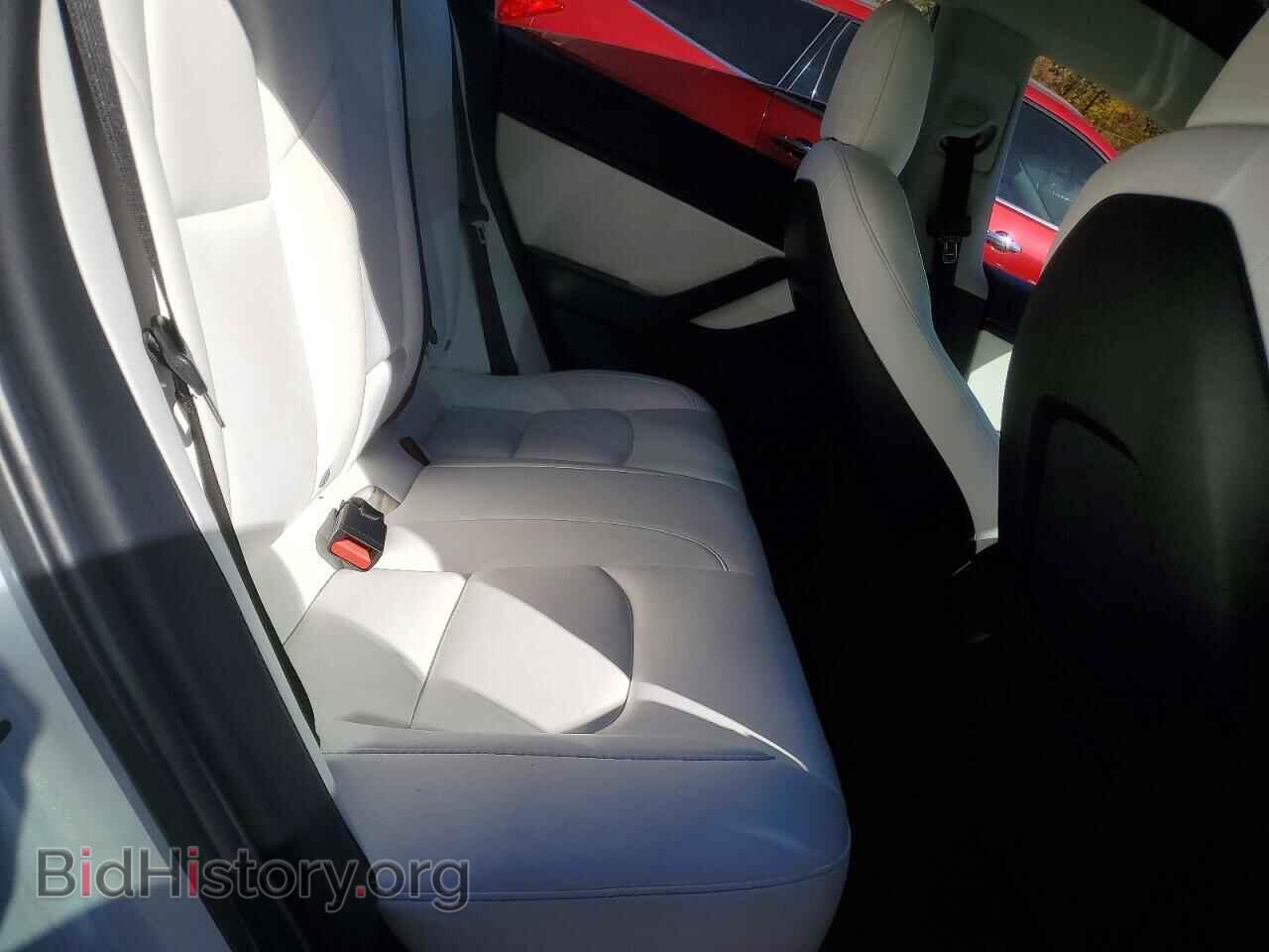 2019 Tesla MODEL 3 (VIN 5YJ3E1EA3KF407613) — фото 10 из 12
