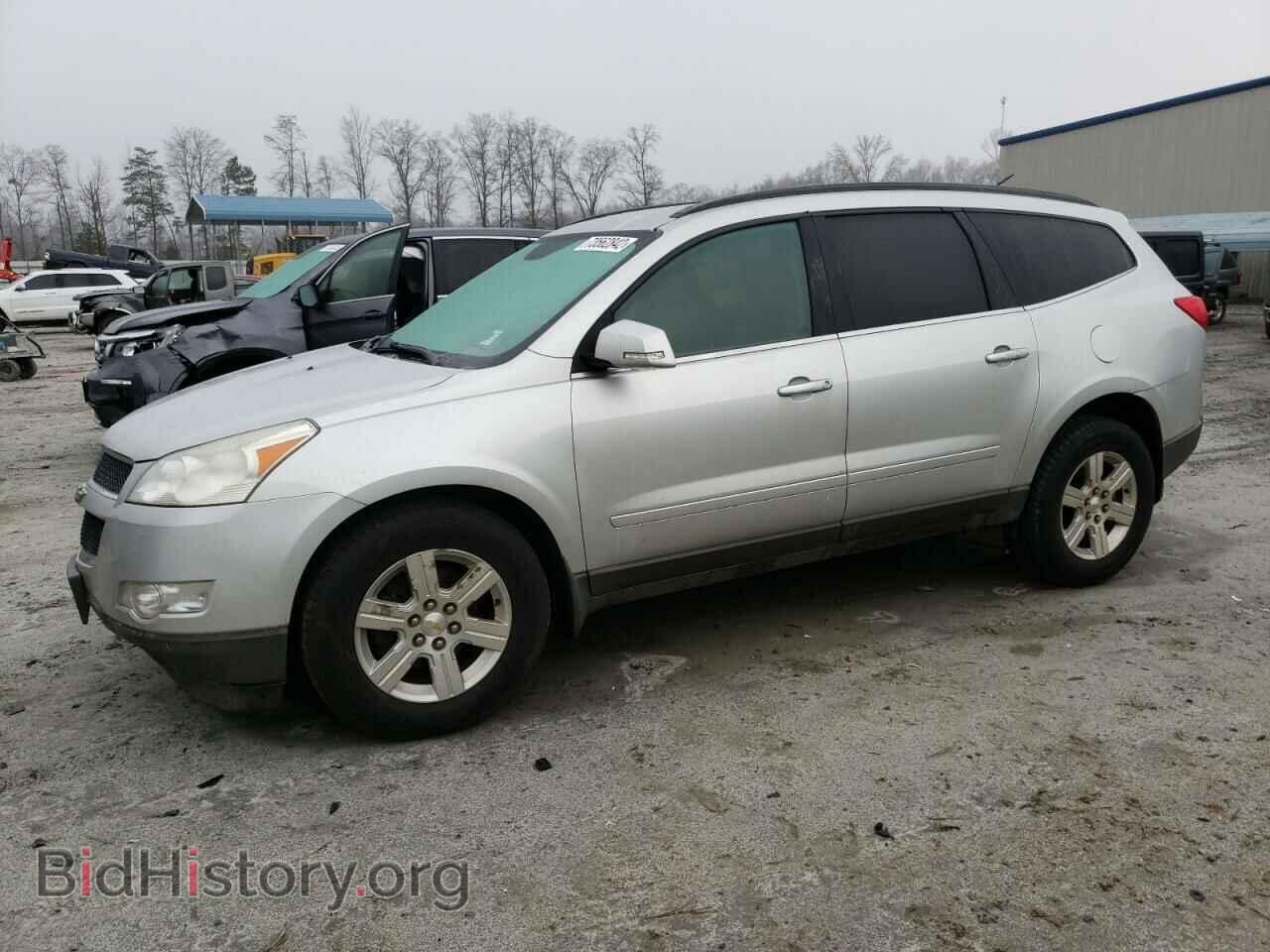 Photo 1GNKVGED5BJ218731 - CHEVROLET TRAVERSE 2011