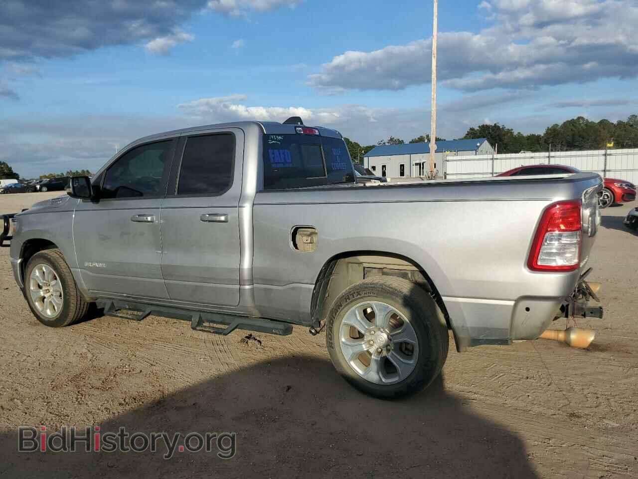 2021 RAM 1500 - VIN: 1C6SRFBTXMN586182 - Фото 2