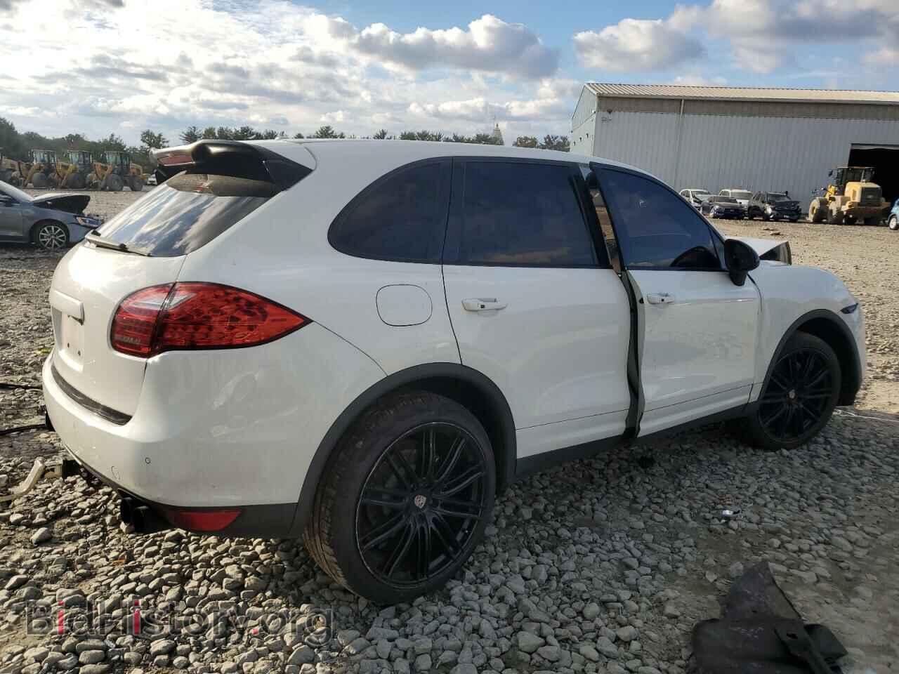 2012 PORSCHE CAYENNE - VIN: WP1AB2A25CLA47651 - Photo 3