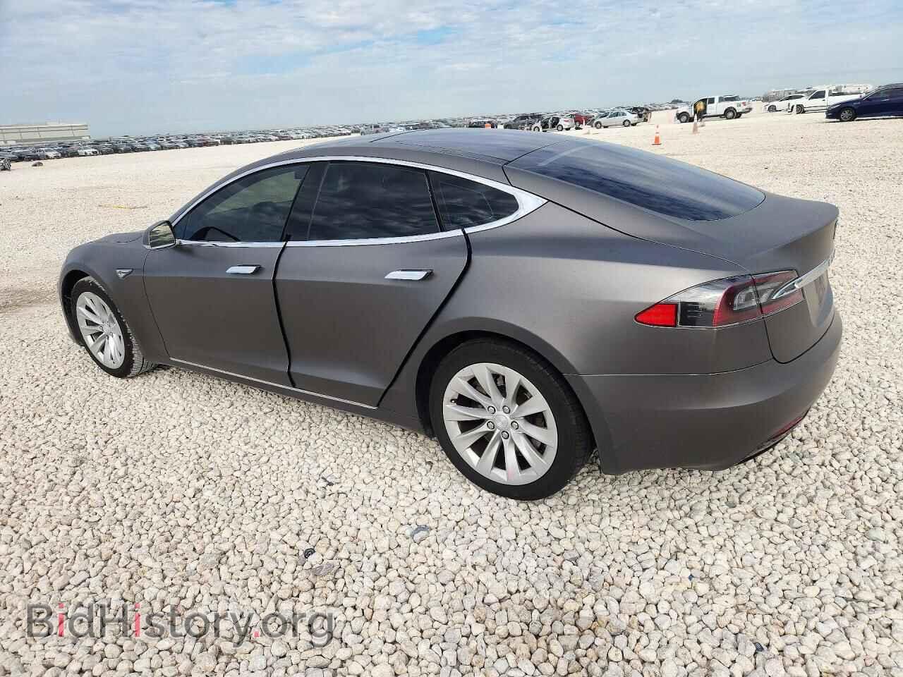 2016 Tesla MODEL S (VIN 5YJSA1E13GF157093) — photo 2 of 14