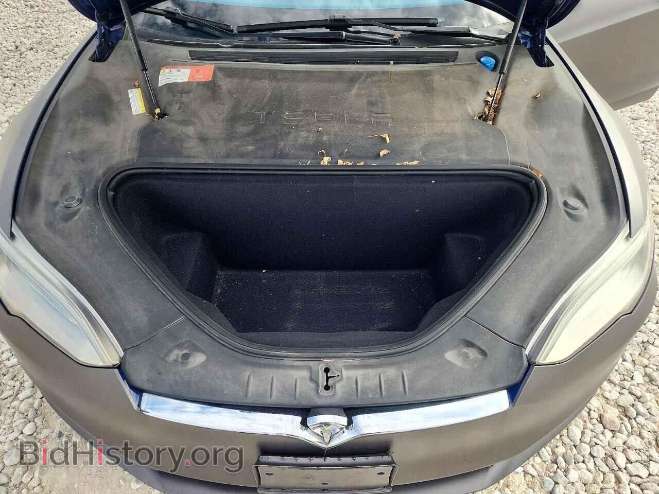 2016 Tesla MODEL S (VIN 5YJSA1E13GF157093) — photo 11 of 14