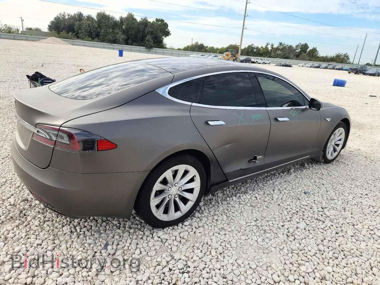 2016 Tesla MODEL S (VIN 5YJSA1E13GF157093) — photo 3 of 14